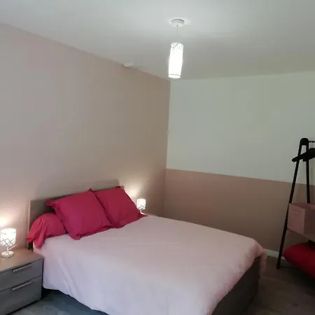 Au Fil De L'eau à La Campagne Hébergement de vacances *