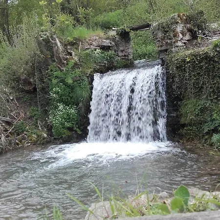 Au Fil De L'eau à La Campagne